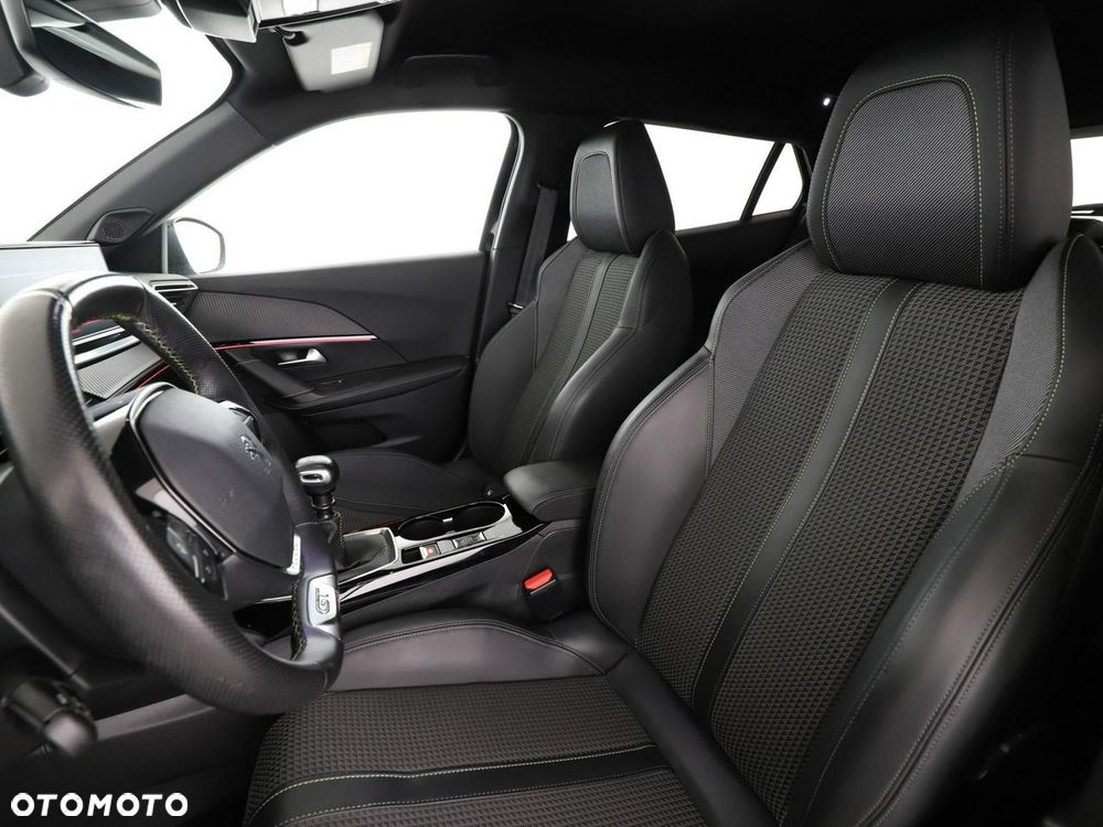 Peugeot 3008 1.2 PureTech GT S&S - 14
