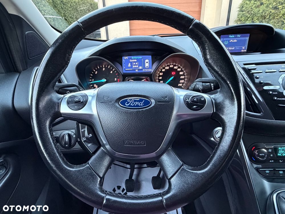 Ford Kuga 2.0 TDCi 2x4 Titanium - 22