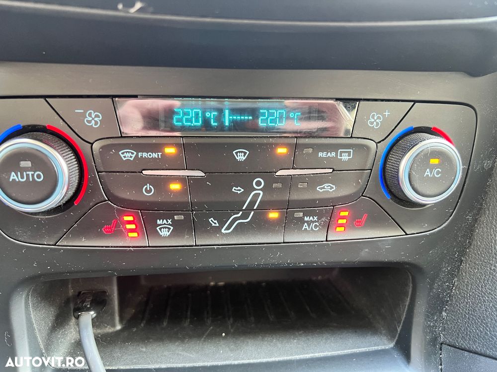 Ford Focus 1.0 EcoBoost Trend Edition - 11