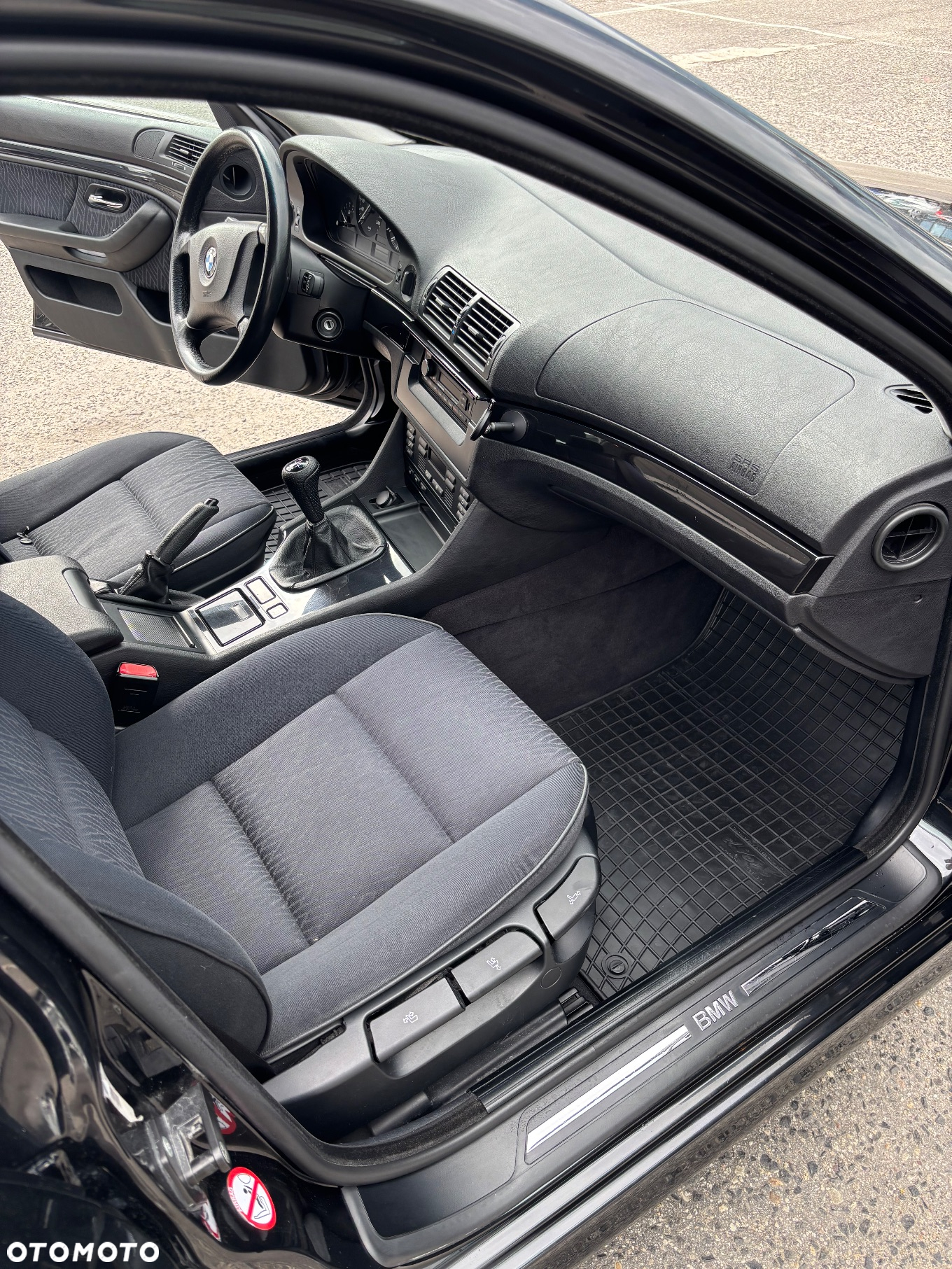 BMW Seria 5 520i - 14