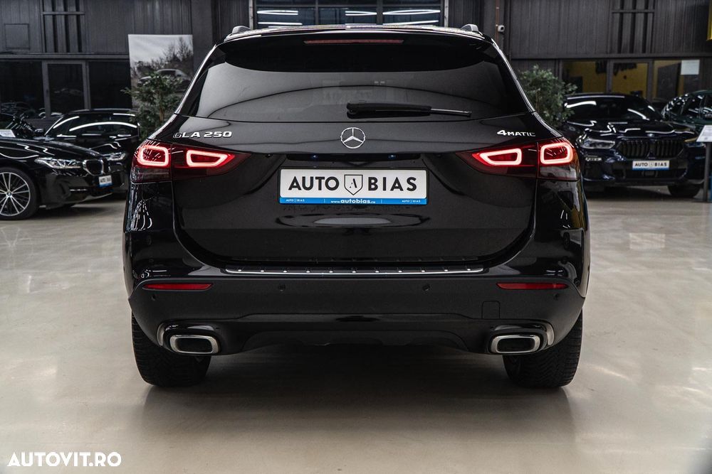 Mercedes-Benz GLA 250 4MATIC 8G-DCT Special Edition - 26