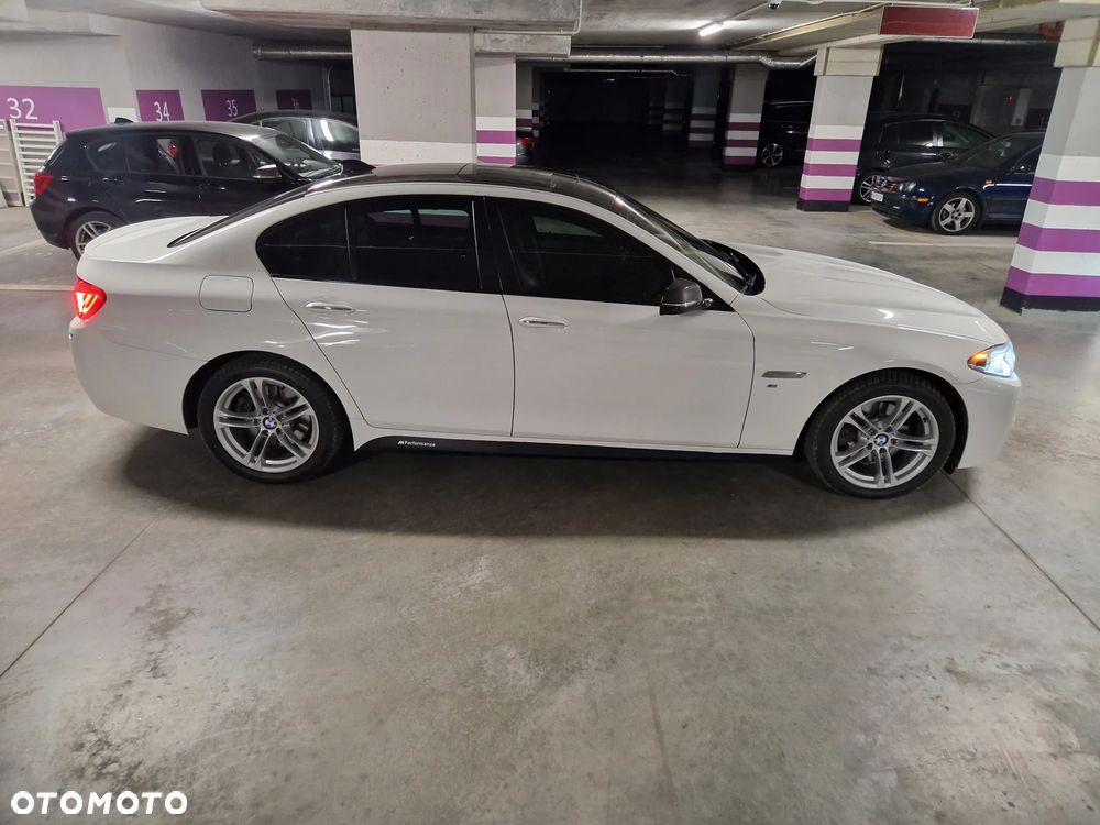 BMW Seria 5 520d xDrive - 4