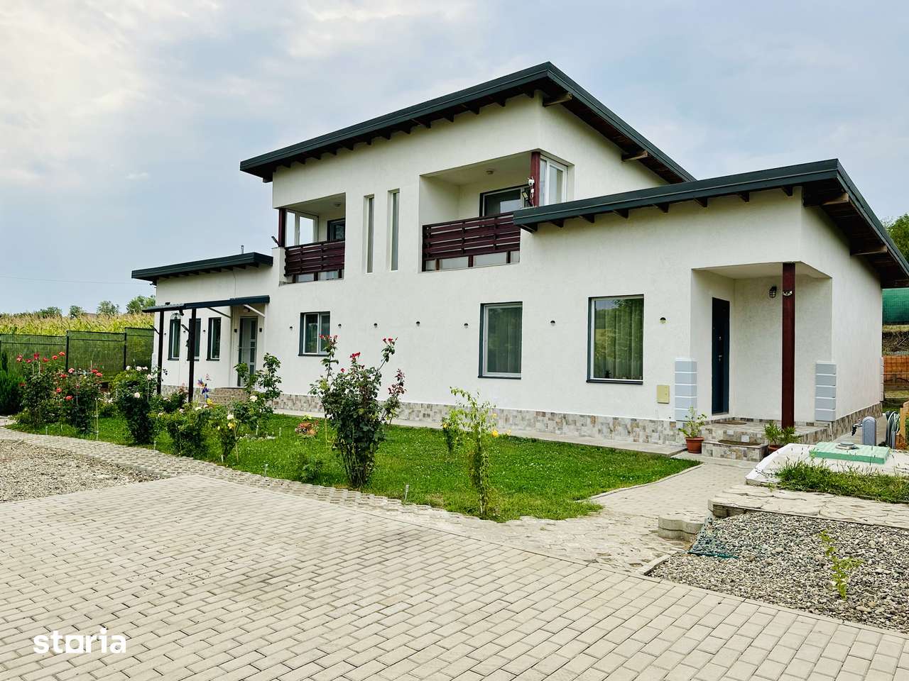 Casa 6 camere 3 bai Valea Lunga