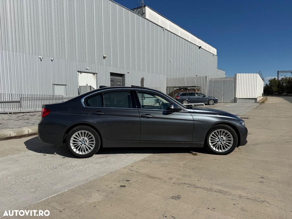 BMW Seria 3 320d xDrive AT Luxury Line - 7