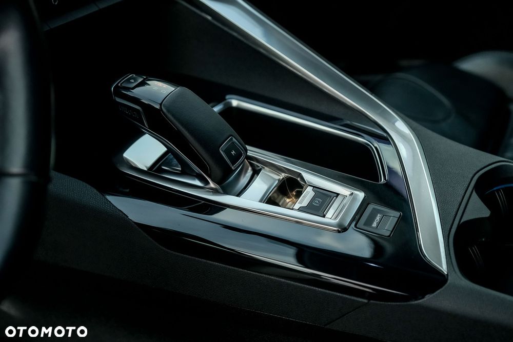 Peugeot 3008 BlueHDi 180 Stop & Start EAT8 Allure - 26