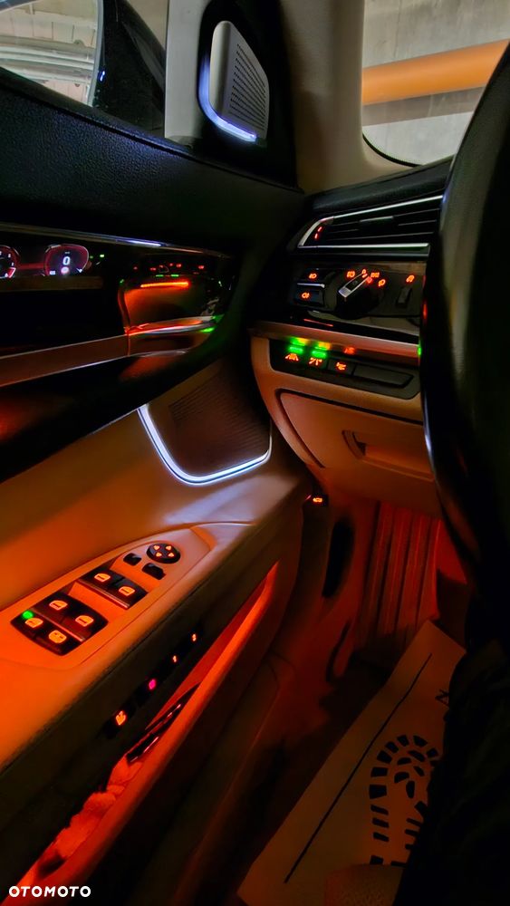 BMW Seria 7 750Ld xDrive - 21