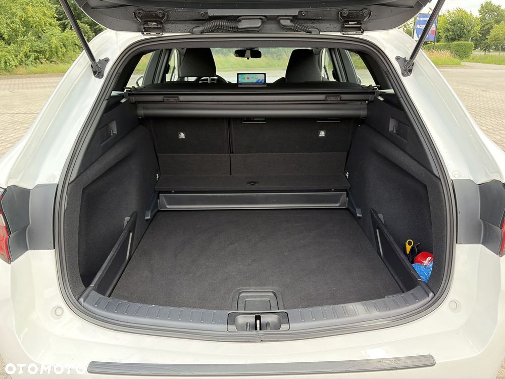 Toyota Corolla 1.8 Hybrid Comfort - 12
