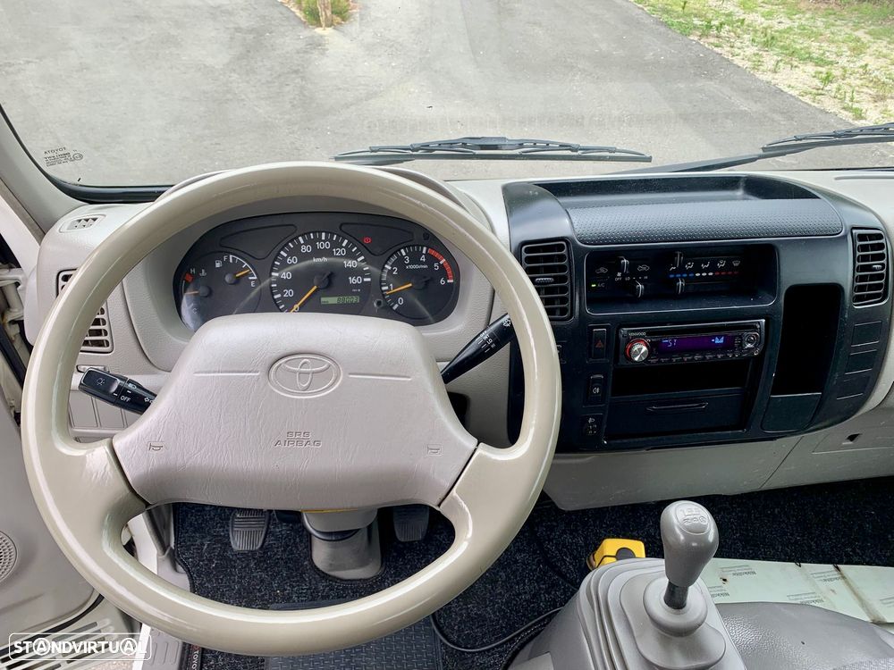 Toyota DYNA 3.0 COM AC - 14