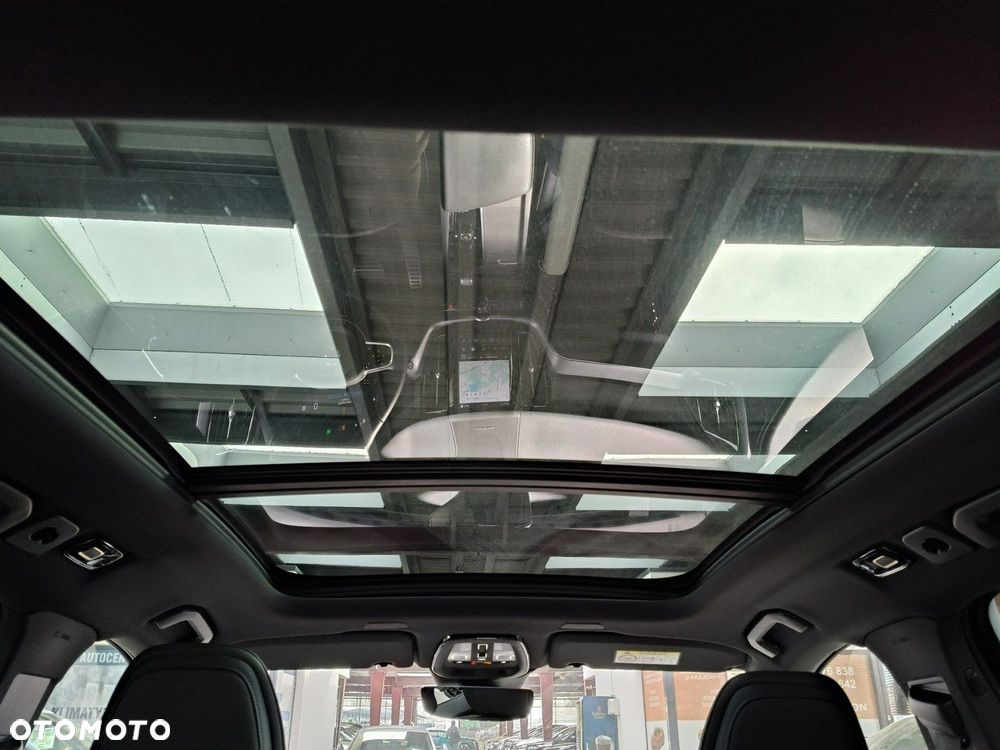 Volvo XC 60 T6 AWD Plug-In Hybrid R-Design - 16