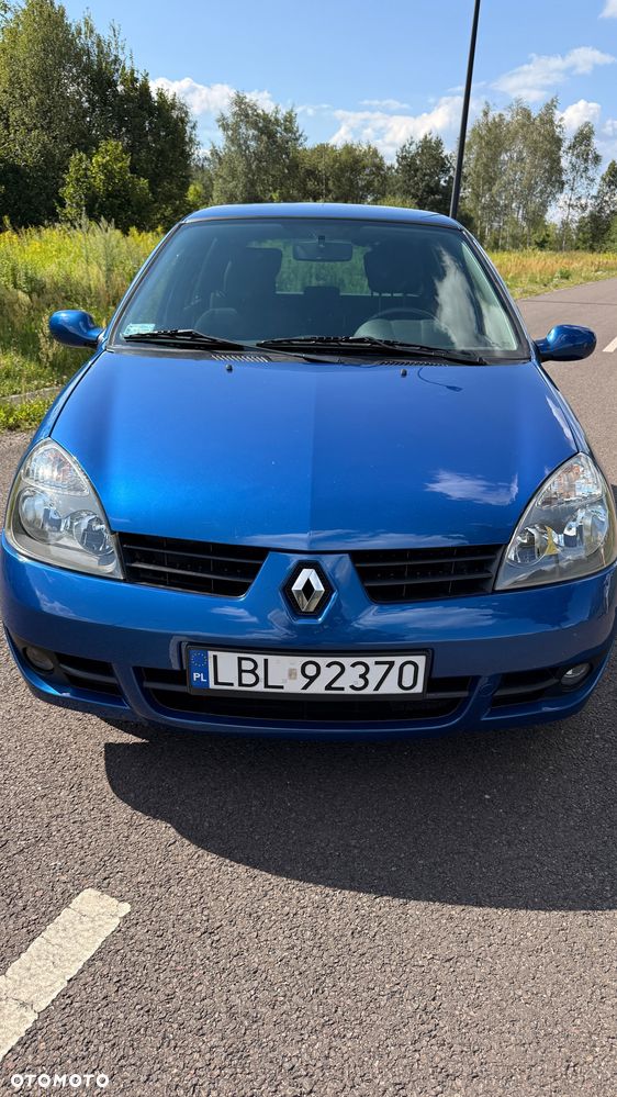 Renault Clio 1.2 16V Campus - 2