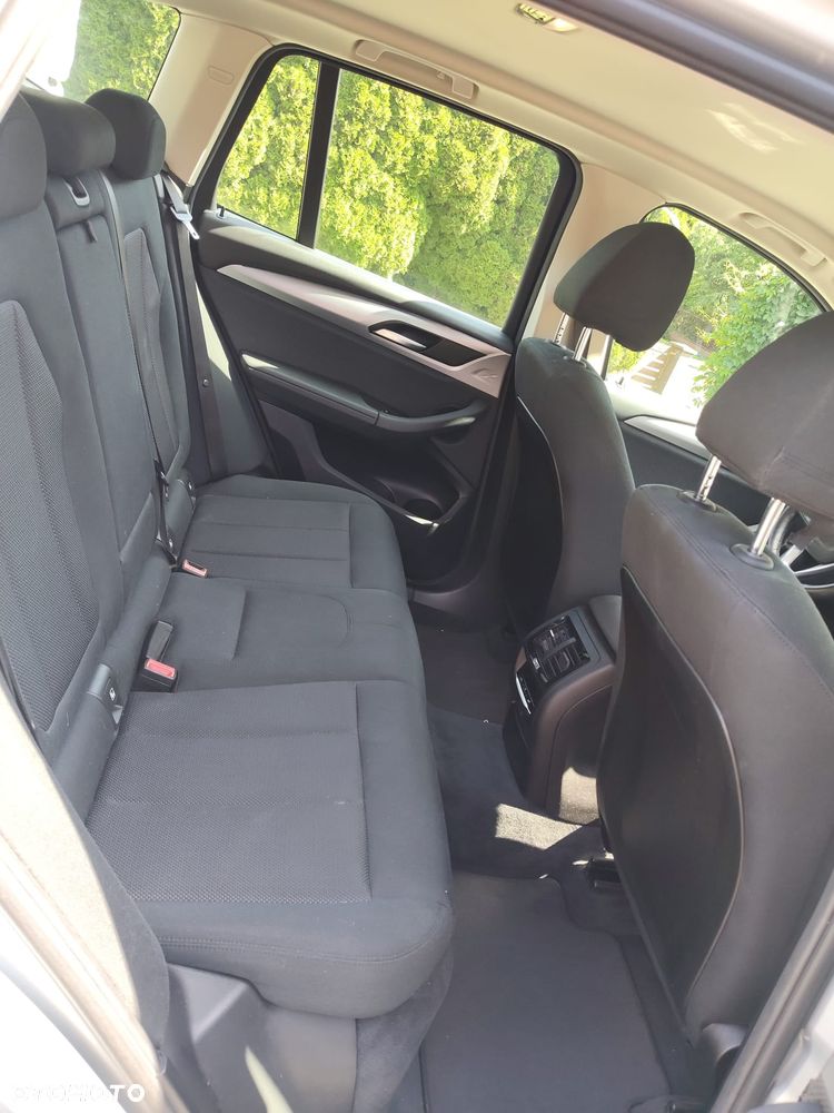 BMW X3 xDrive20d - 28