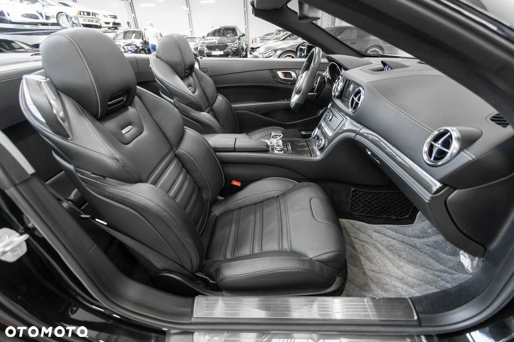 Mercedes-Benz SL 63 AMG - 26
