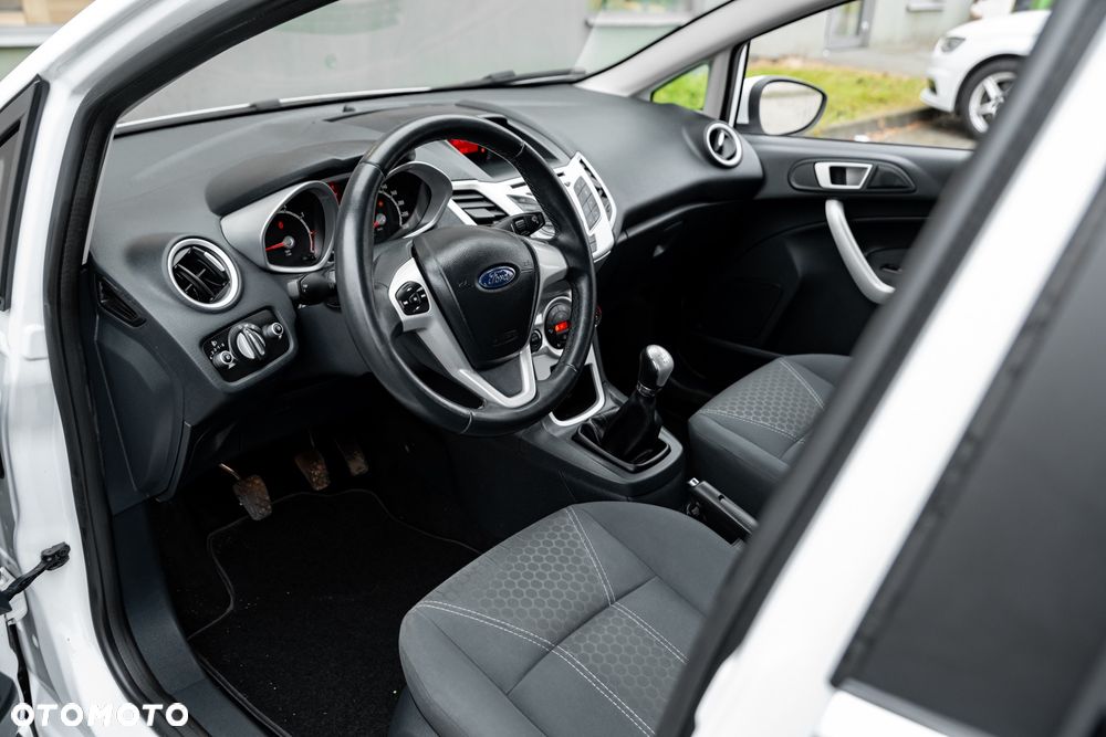 Ford Fiesta 1.6 Ti-VCT Titanium - 15