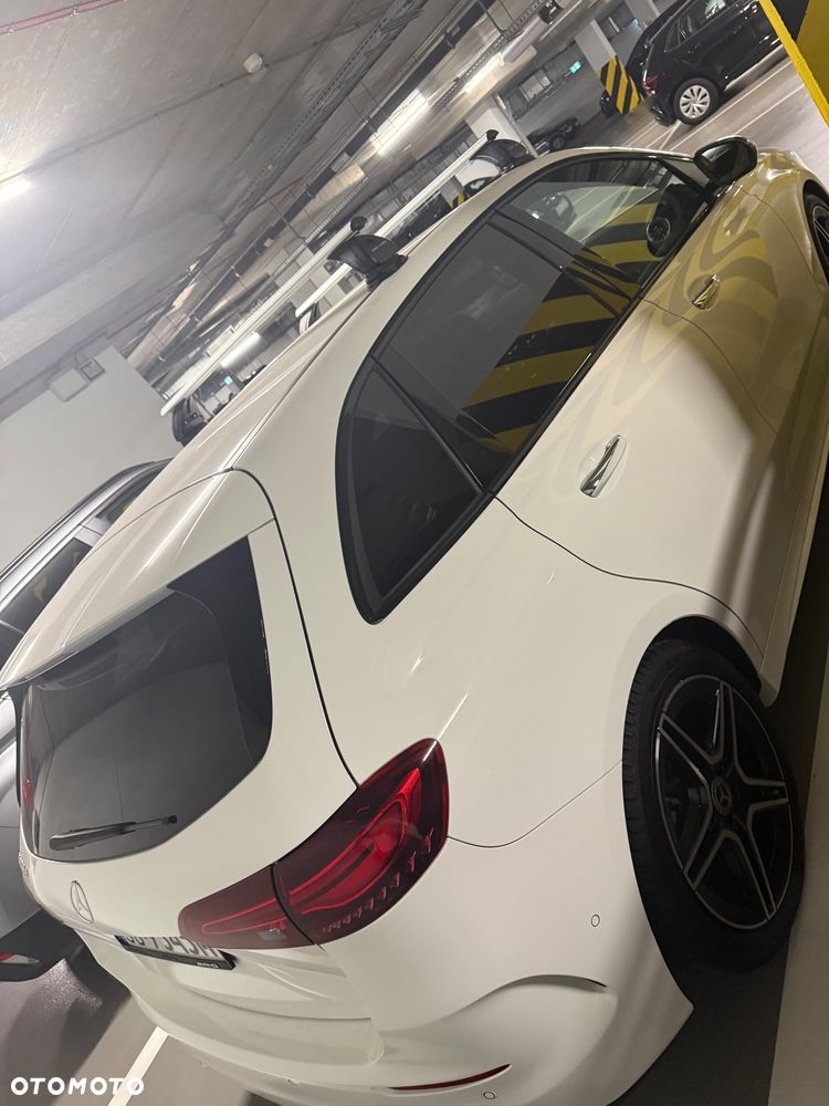 Mercedes-Benz Klasa B 200 d AMG Line 8G-DCT - 3