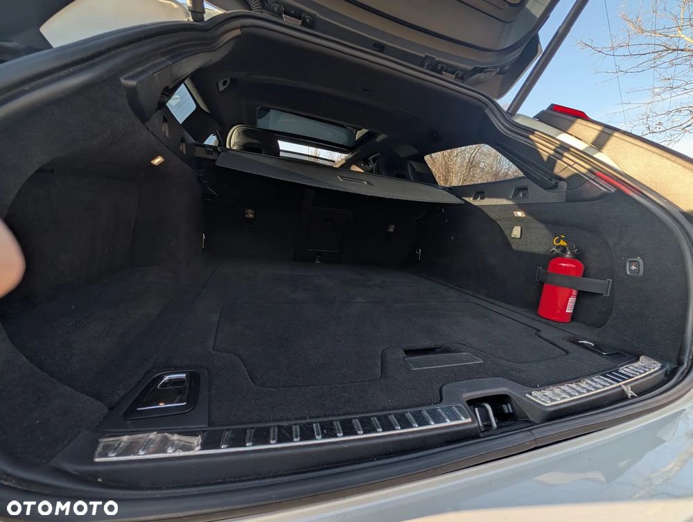 Volvo V90 Cross Country - 31