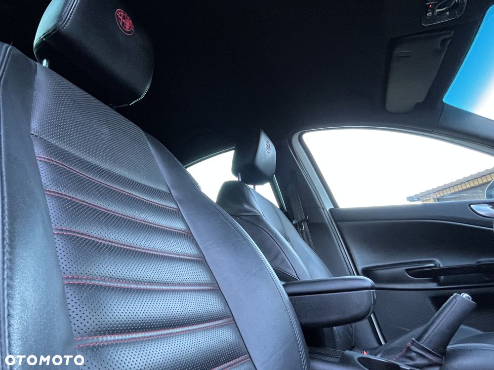 Alfa Romeo Giulietta 1.8 TBi 16V Quadrifoglio Verde - 23