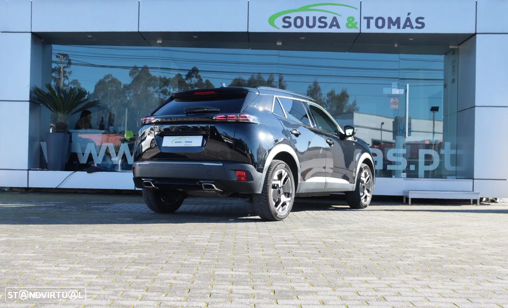 Peugeot 2008 PureTech 130 EAT8 GT - 4