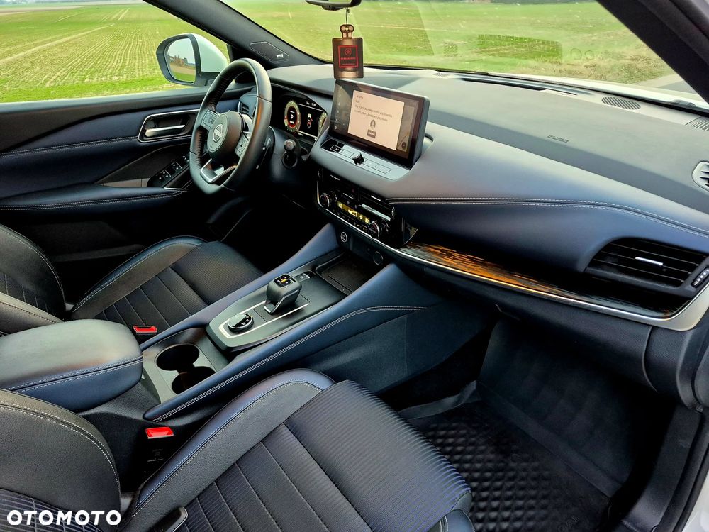 Nissan Qashqai 1.3 DIG-T 4x4 MHEV Xtronic N-Design - 17