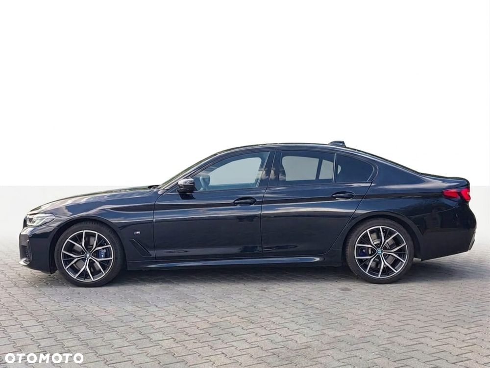 BMW Seria 5 540d xDrive mHEV M Sport sport - 13