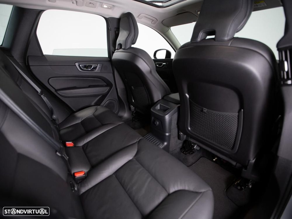 Volvo XC 60 2.0 T6 PHEV Inscription Expression AWD - 11