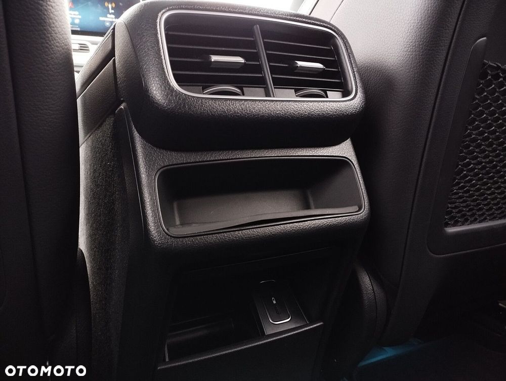 Mercedes-Benz GLE - 29