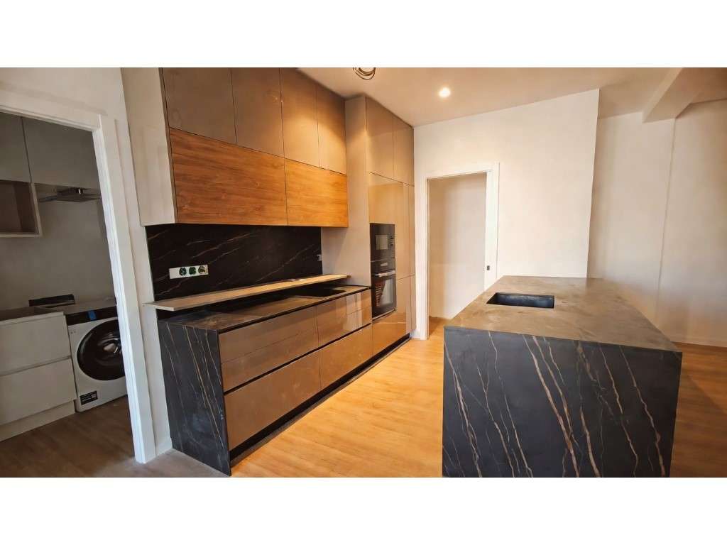 Magnifico Apartamento T0+1 - Monte Abraão - Queluz - Remodelado - Grande imagem: 2/10