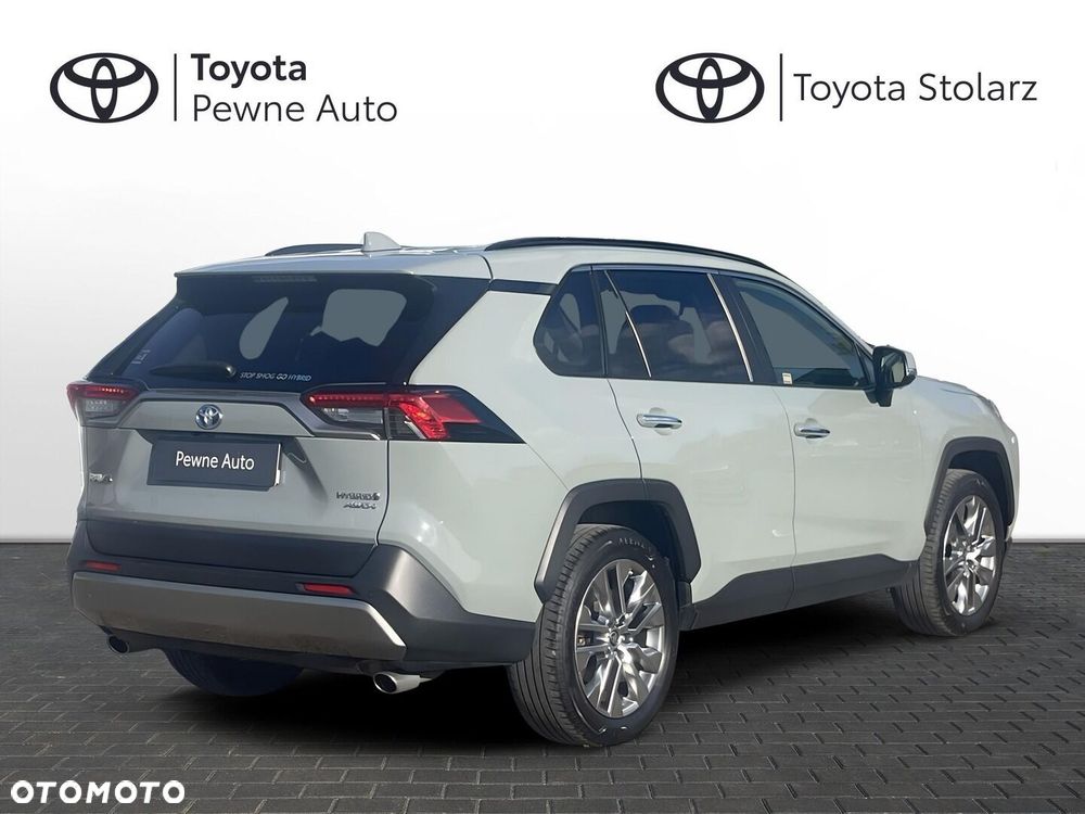Toyota RAV4 - 5