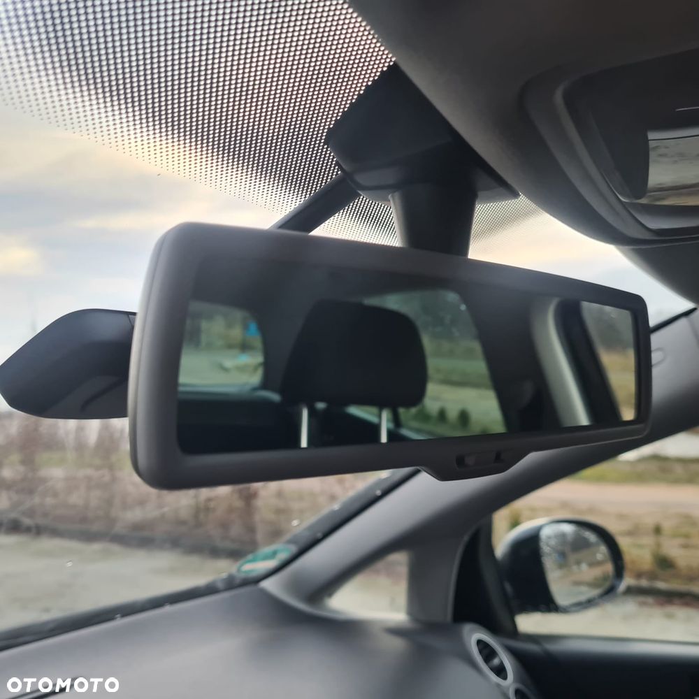 Volkswagen Golf Plus 1.2 TSI MATCH - 37