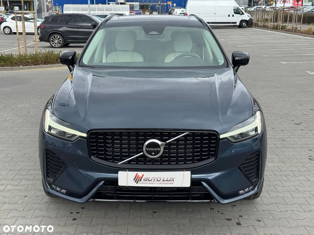 Volvo XC 60 B5 D AWD Plus Dark - 10
