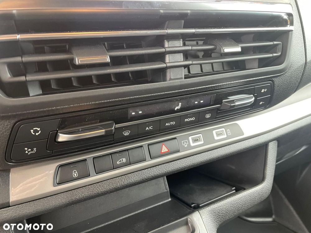 Opel Vivaro - 15