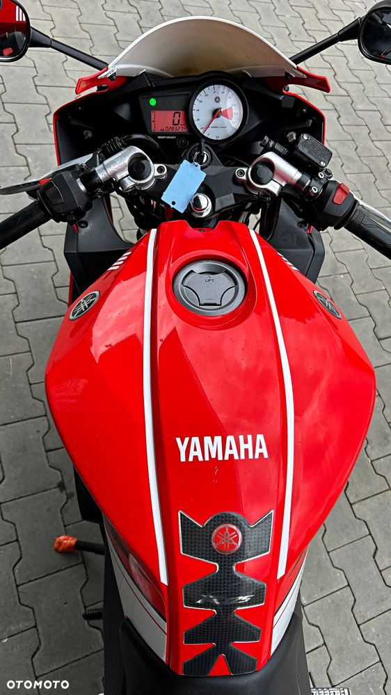 Yamaha YZF - 13