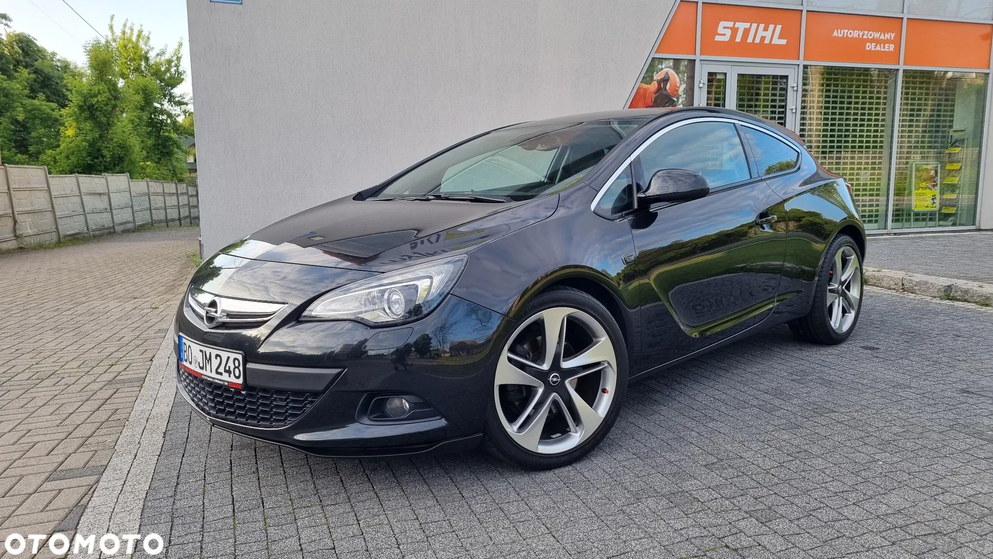 Opel Astra GTC 1.4 Turbo - 1