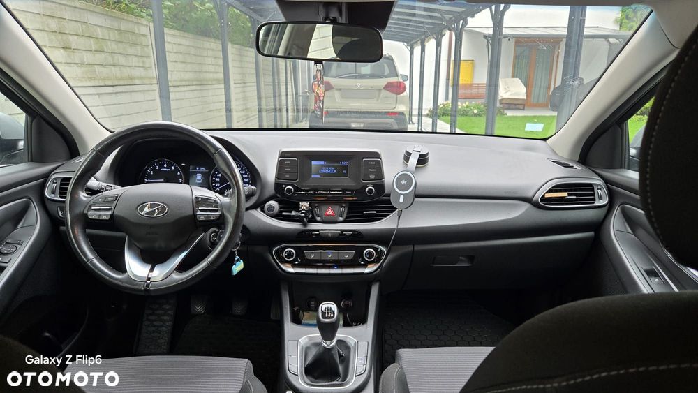 Hyundai i30 1.5 DPI Classic + - 10