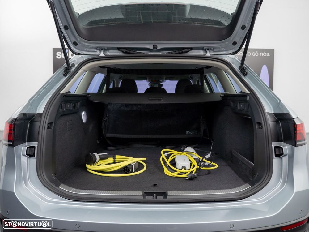 VW Passat Variant 1.5 TSI eHybrid DSG - 12