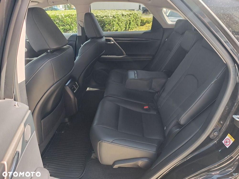 Lexus RX - 23