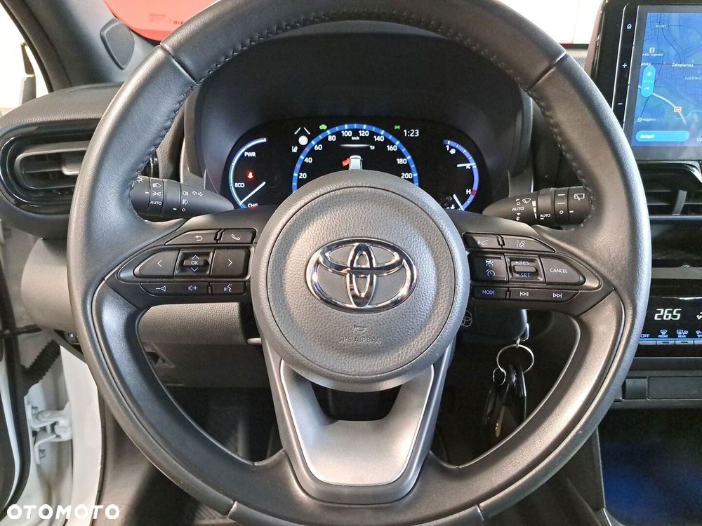 Toyota Yaris Cross Hybrid 1.5 Comfort - 32