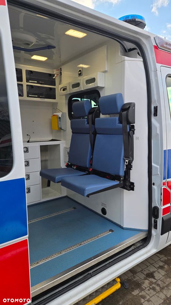 Renault Master Ambulans karetka gwarancja - 13