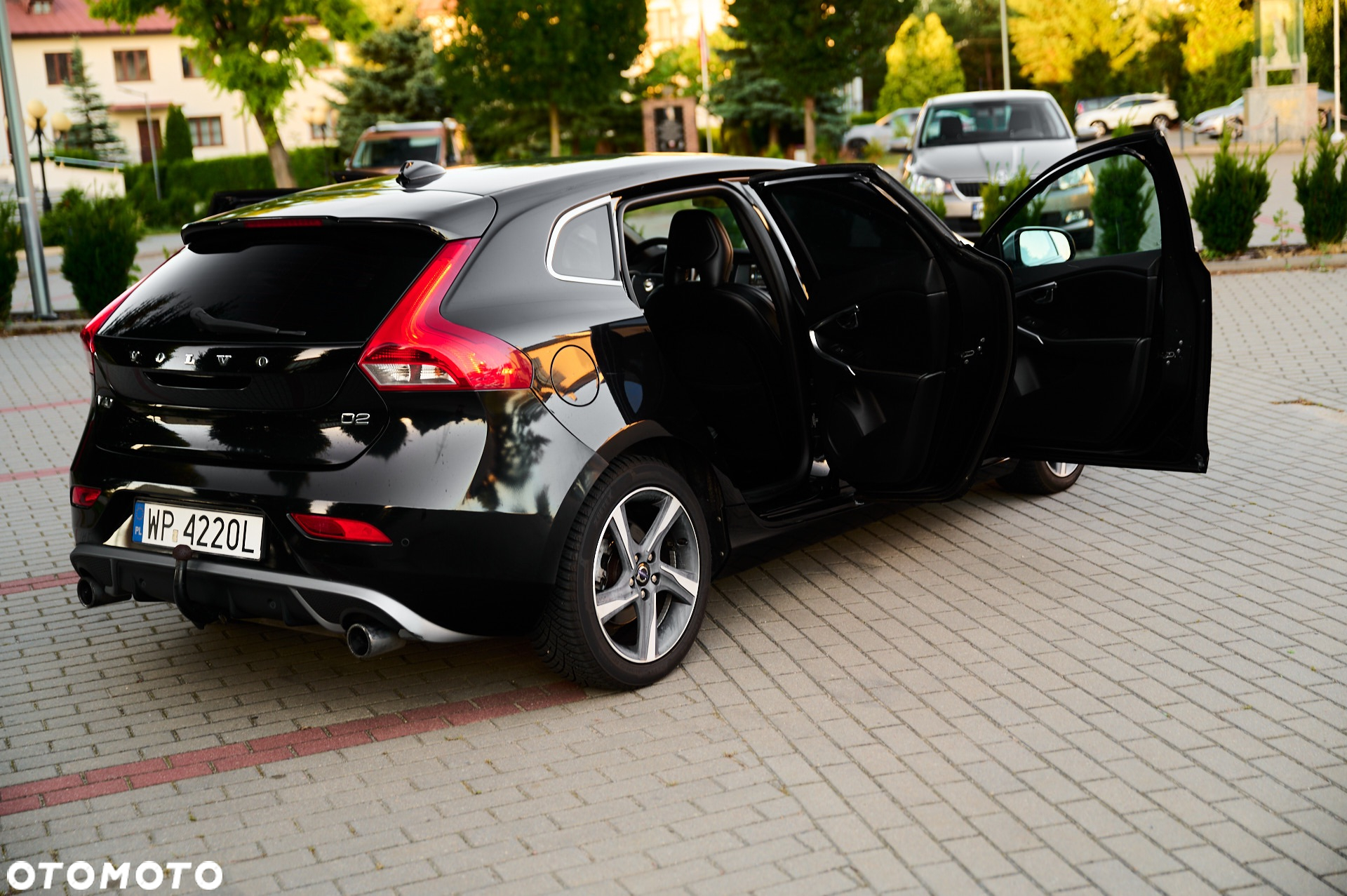 Volvo V40 D2 R-Design - 21