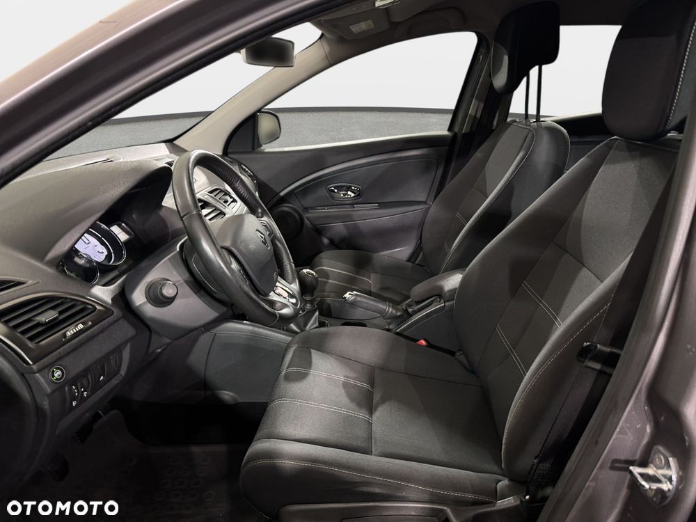 Renault Megane - 11