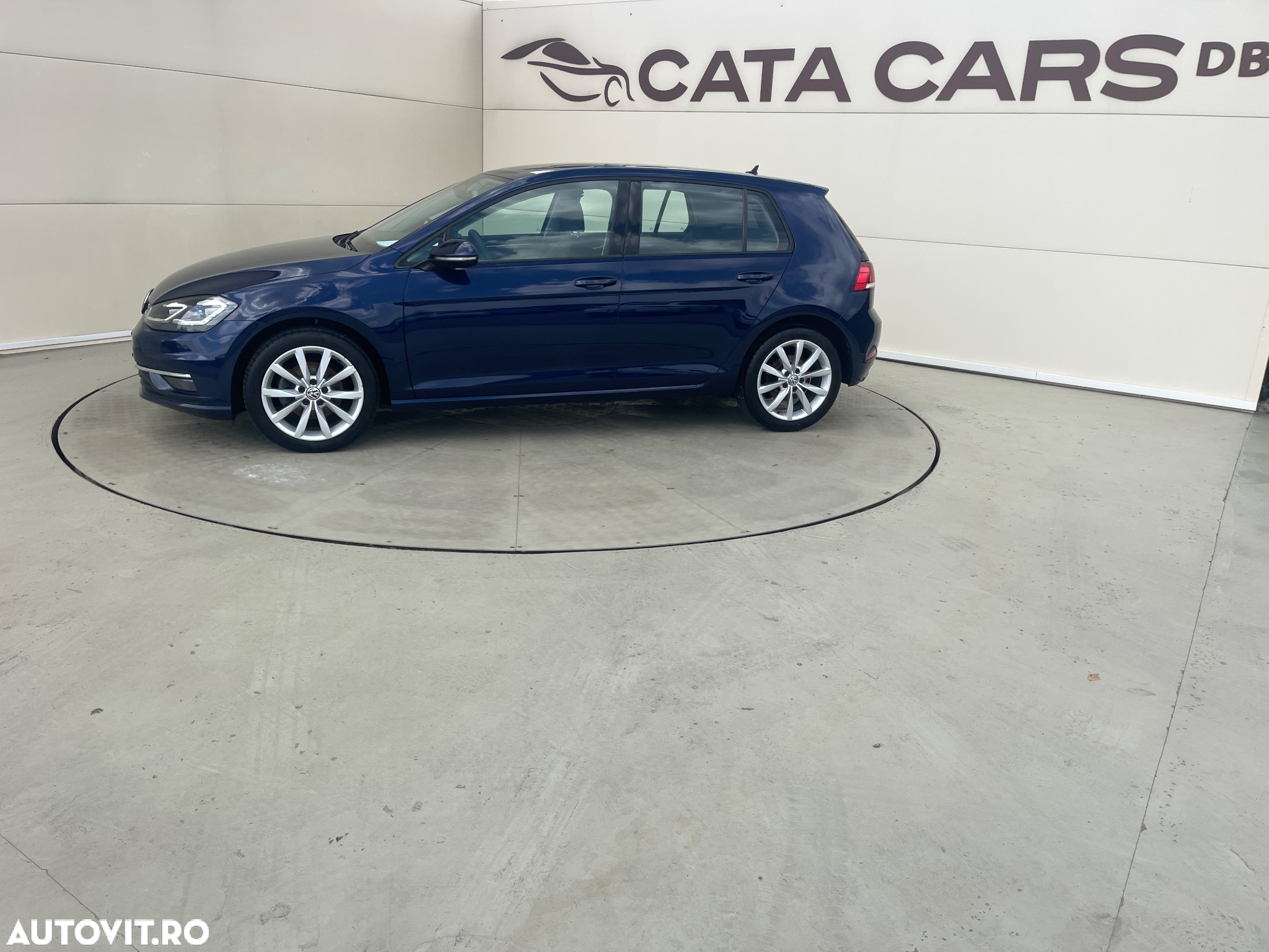 Volkswagen Golf 2.0 TDI (BlueMotion Technology) Highline - 6
