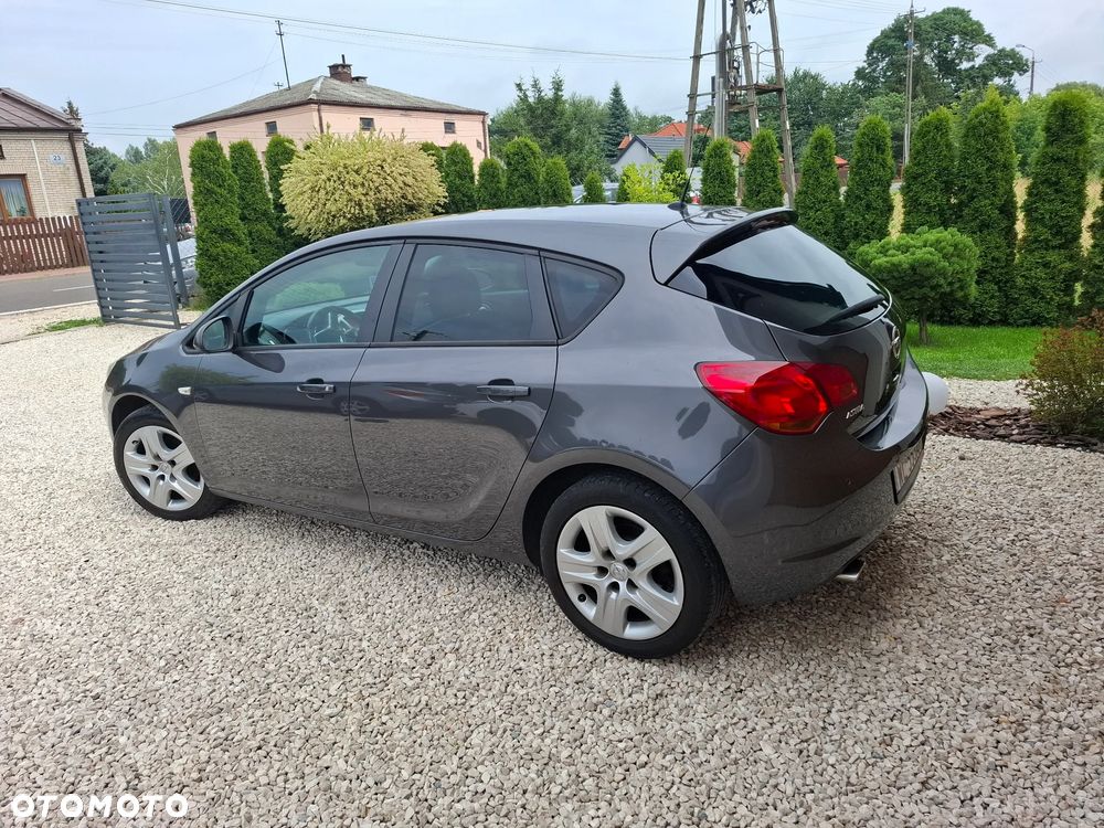 Opel Astra 1.4 Turbo - 13