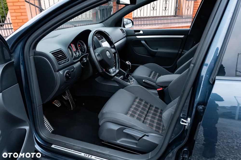 Volkswagen Golf 2.0 GTI - 16