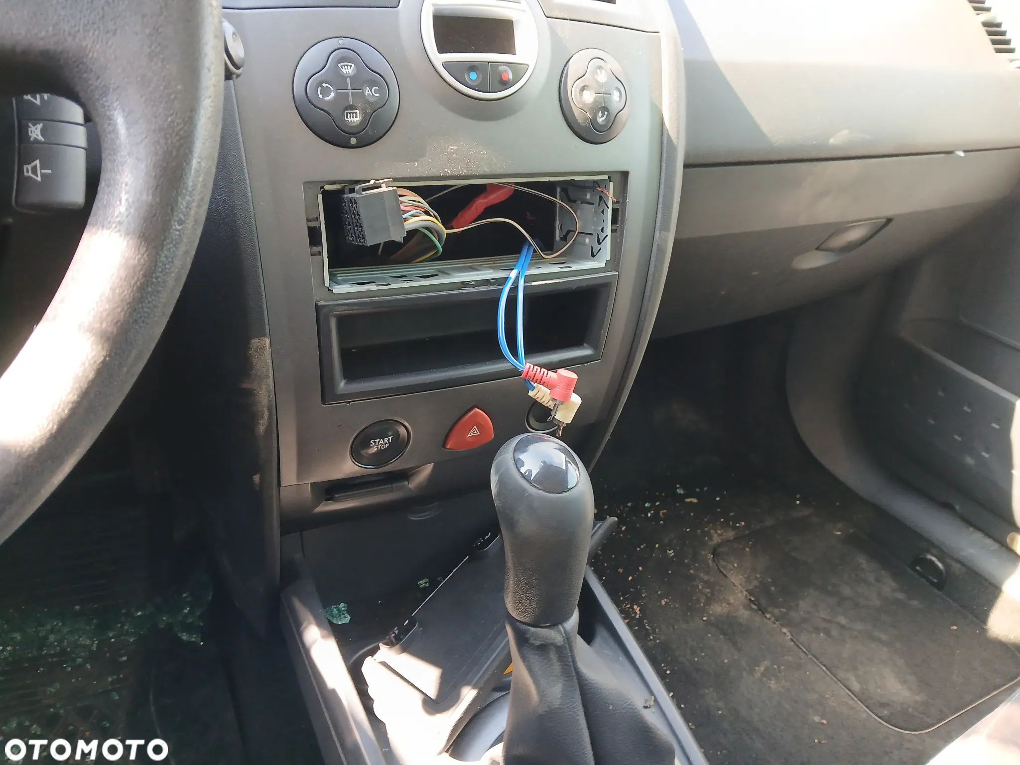 renault megane II kombi fotel fotele kanapa deska kokpit podsufitka boczek boczki klamka - 3