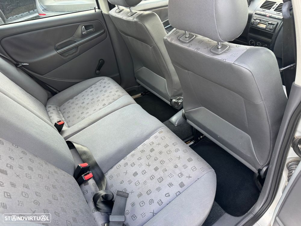 SEAT Ibiza 1.4 Passion - 25