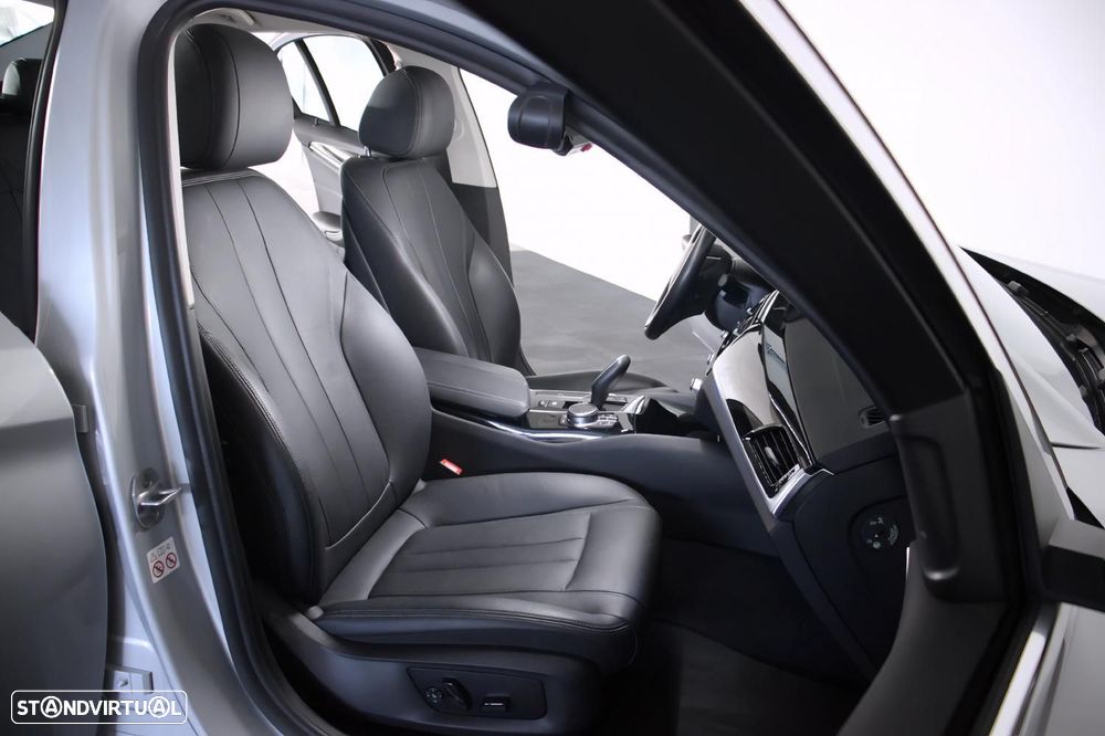 BMW 520 d Auto - 11
