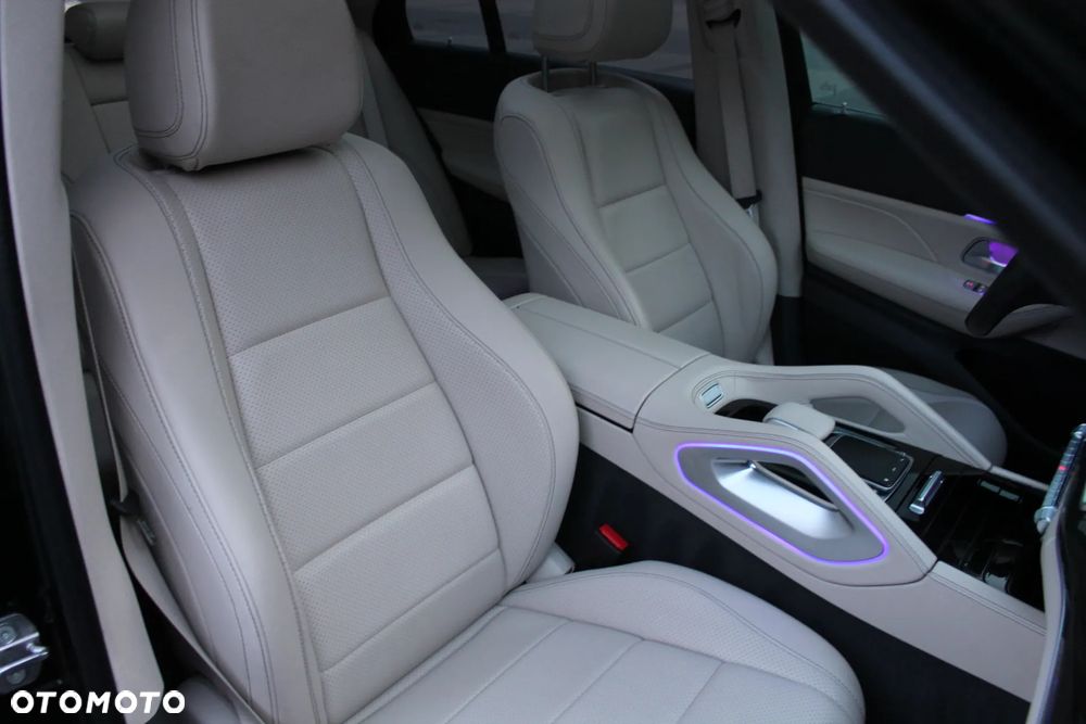 Mercedes-Benz GLE - 25