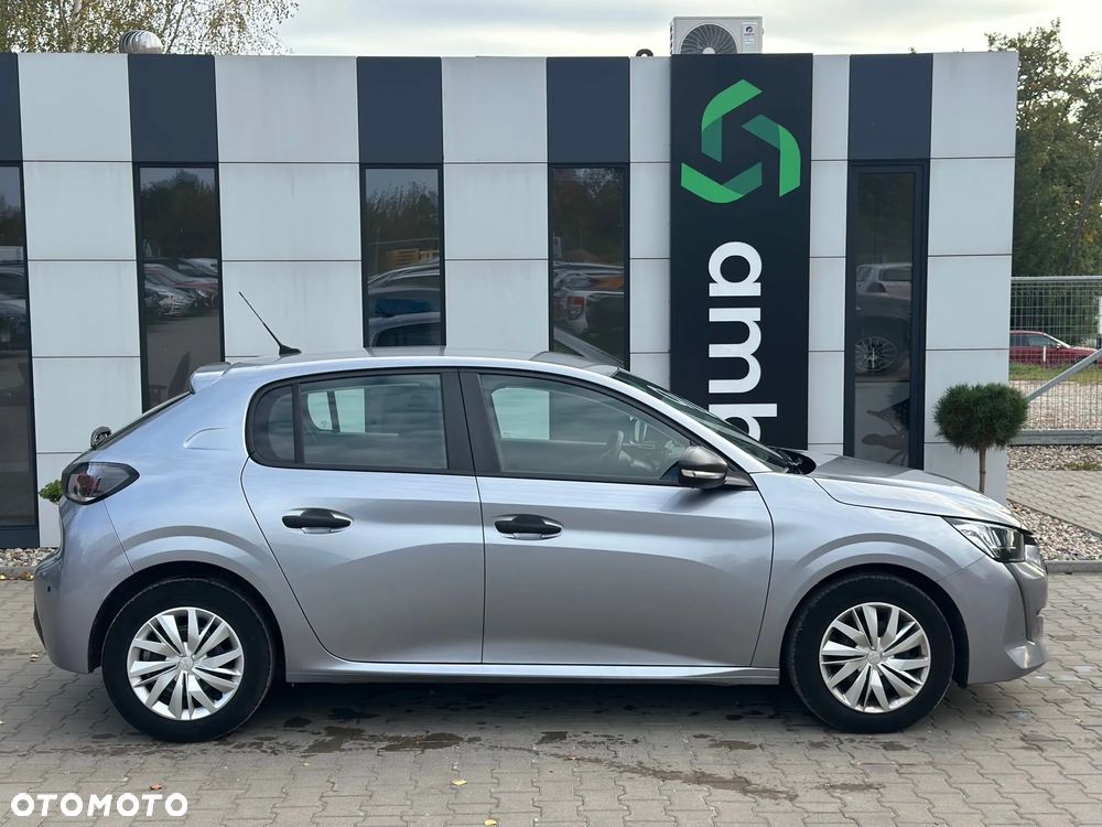 Peugeot 208 - 4