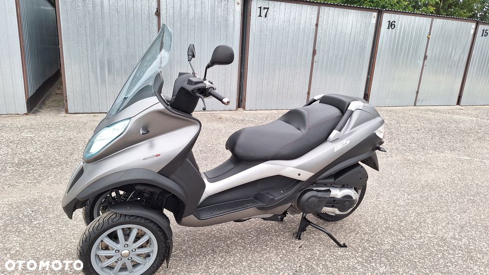 Piaggio MP-3 - 2