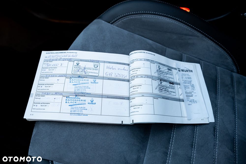 Renault Laguna dCi 180 FAP GT - 37