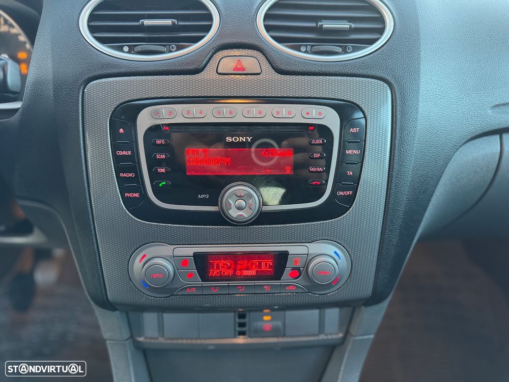 Ford Focus SW 1.6 TDCi Titanium 17 - 15